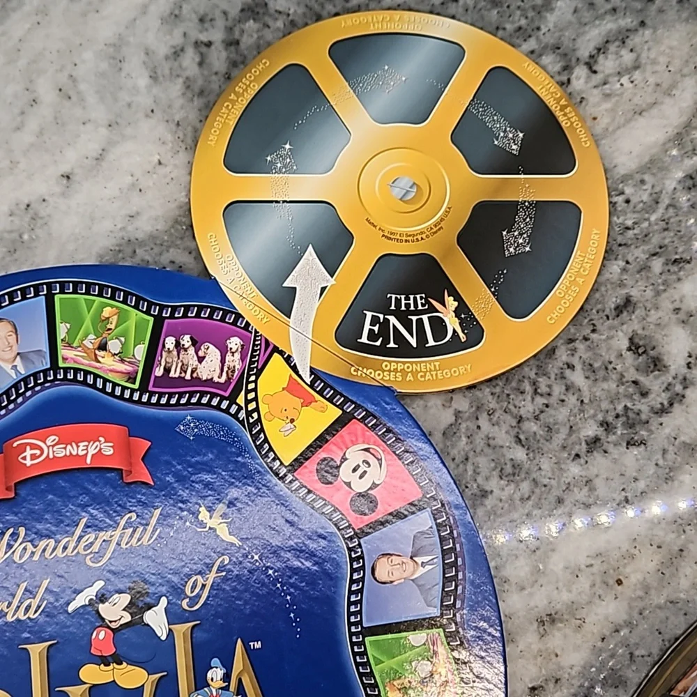 NIB. Wonderful World of Disney 90s  y2k 1999s Trivia game